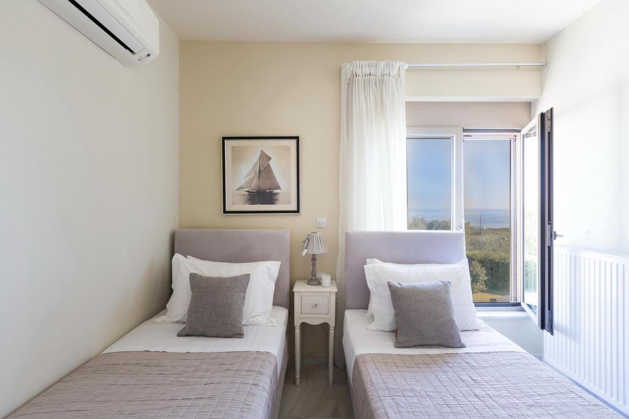 Mikro Metochi Lux Villa Mia With Heated Pool, 2Km To Beach & Childrens Area! מראה חיצוני תמונה