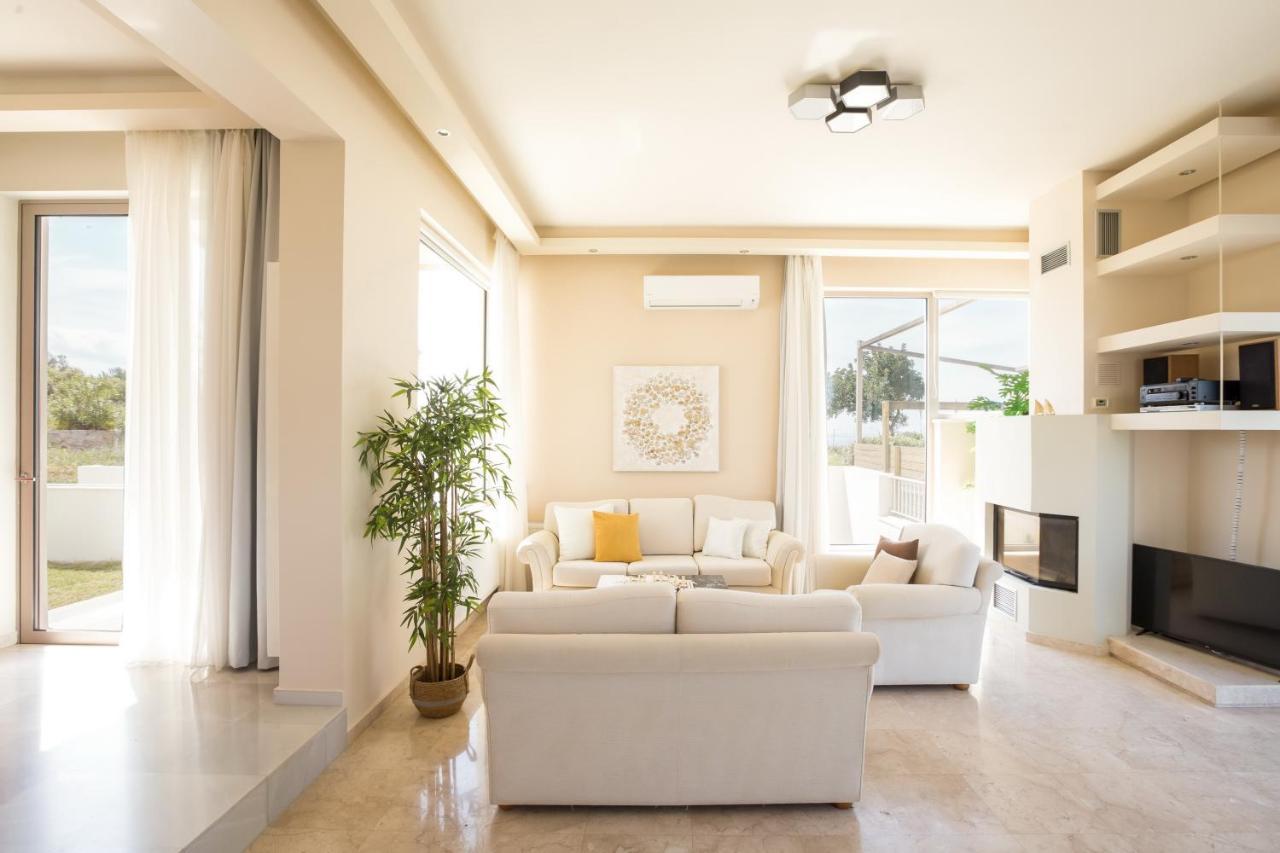 Mikro Metochi Lux Villa Mia With Heated Pool, 2Km To Beach & Childrens Area! מראה חיצוני תמונה