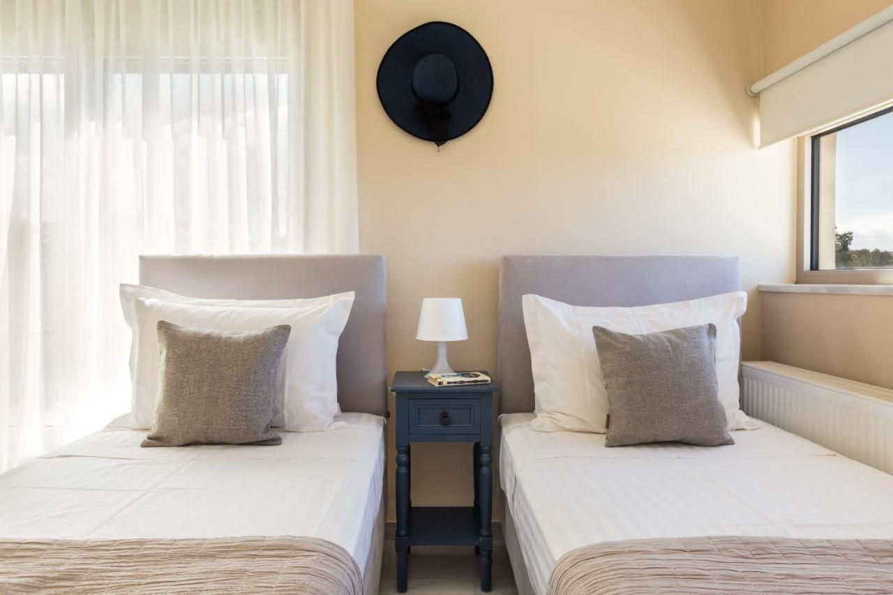 Mikro Metochi Lux Villa Mia With Heated Pool, 2Km To Beach & Childrens Area! מראה חיצוני תמונה